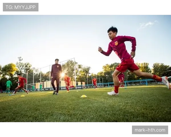 西甲黄潜青训再添新星,年轻才俊闪耀未来可期 西甲黄潜青训再添新星,年轻才俊闪耀未来可期