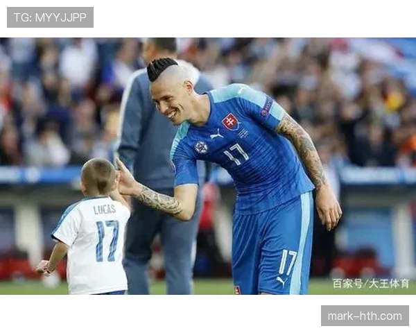 贝尼特斯战术体系解析：纪律、防守组织与临场调整