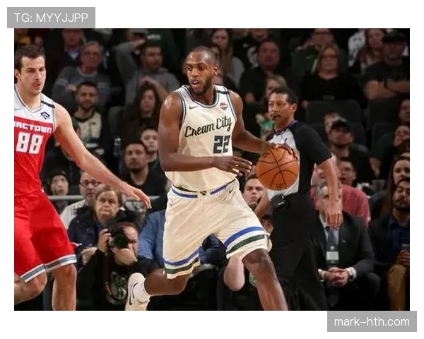 米德尔顿三分命中率提升显著 拉开与队友得分差距